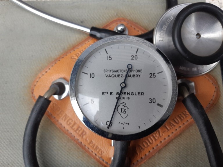 T comme Tensiomètre